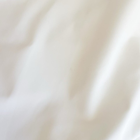 Chiara Boni La Petite Robe Elisir
Gown White originally $1400 - Picture 9 of 10